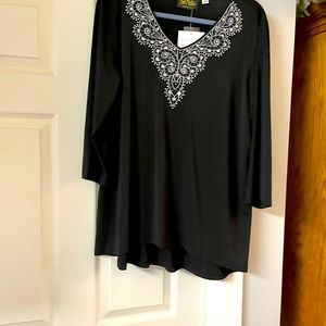 Women’s Bob Mackie embellished tunic. Large 14/16